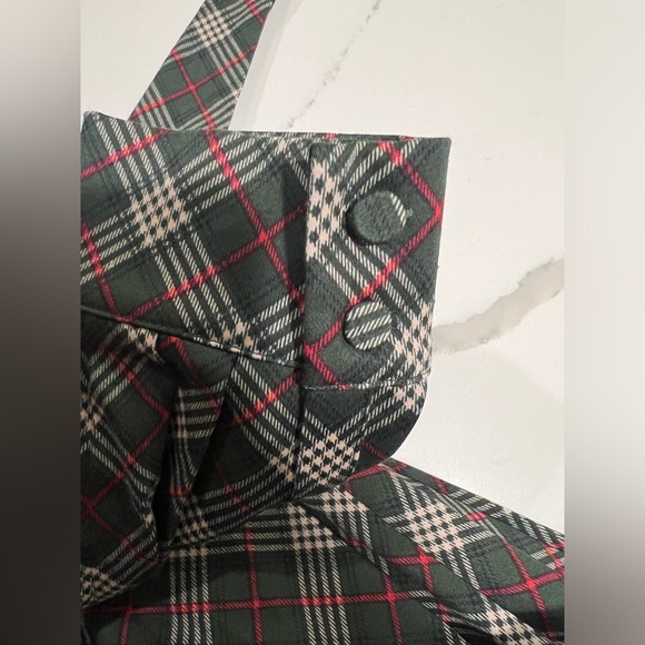 Gal meets glam Parker - Picture 12 of 14